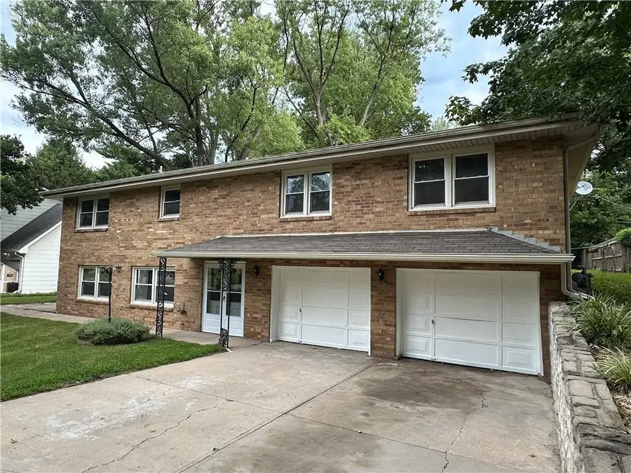 430 NW 58th Street, Kansas City, MO 64118 - #2