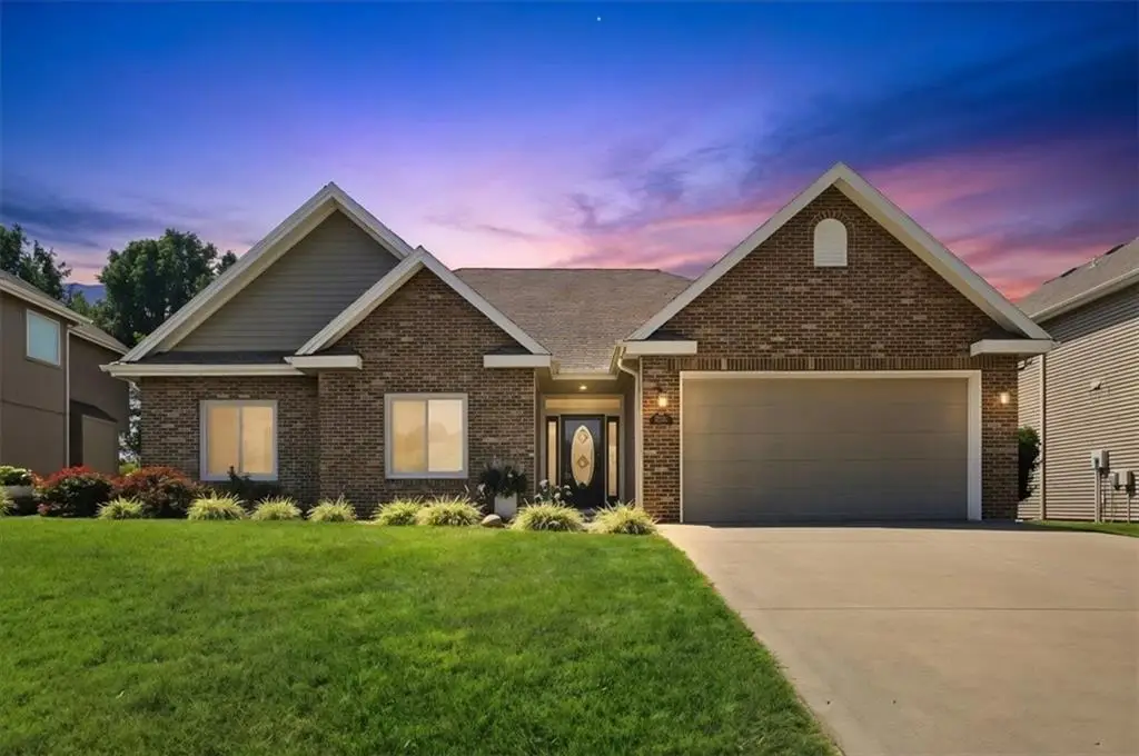 13030 NW Ridgeview Drive, Platte City, MO 64079 - #1