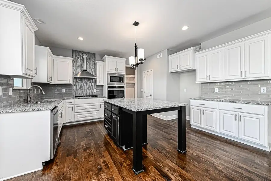 15635 Austin Court, Basehor, KS 66007 - #3