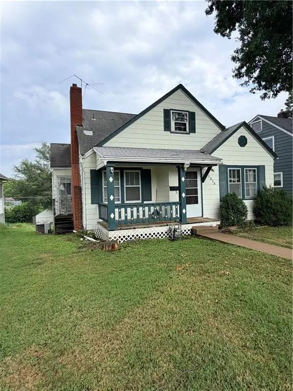1213 Central Street, Leavenworth, KS 66048 - #2