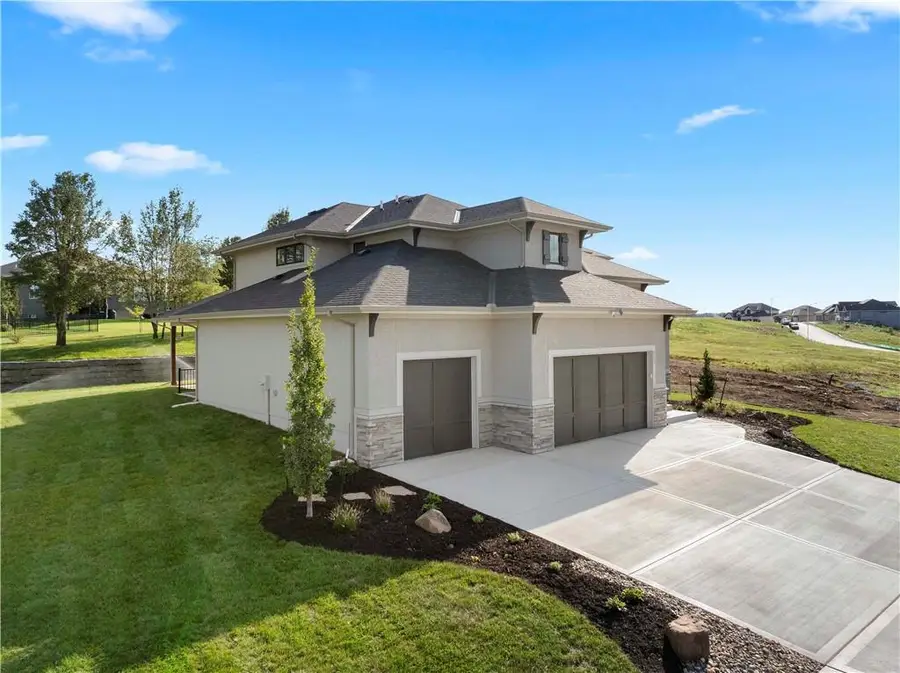 511 Turnbridge Drive, Raymore, MO 64083 - #2