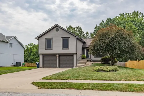7022 N Hickory Street, Kansas City, MO 64118