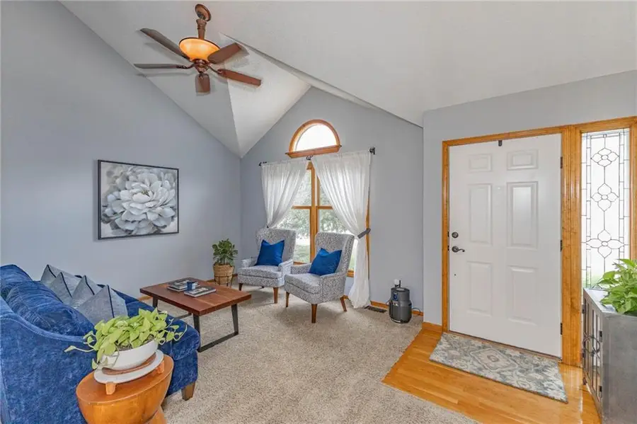 7022 N Hickory Street, Kansas City, MO 64118 - #3