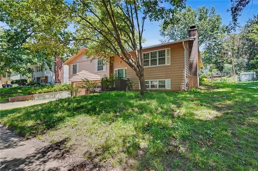 2920 Yellowstone Drive, Lawrence, KS 66047 - #3