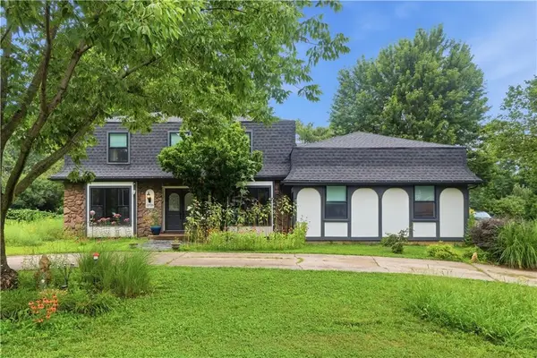 12739 Overbrook Road, Leawood, KS 66209