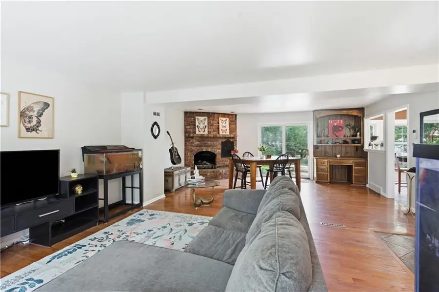 12739 Overbrook Road, Leawood, KS 66209 - #2