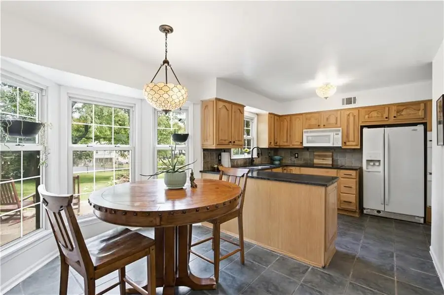 12739 Overbrook Road, Leawood, KS 66209 - #3