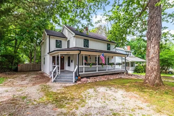 303 SW 2nd Street, Lee's Summit, MO 64063