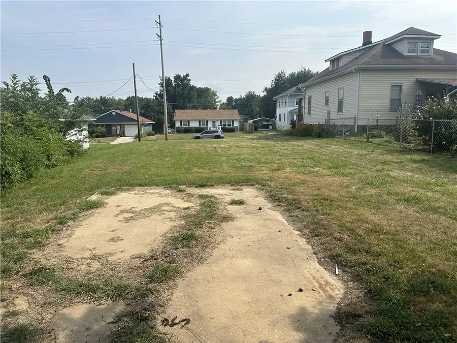 409 Polk Street, Chillicothe, MO 64601 - #3