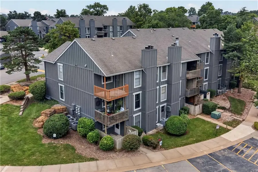12726 W 110th Terrace, Overland Park, KS 66210 - #2