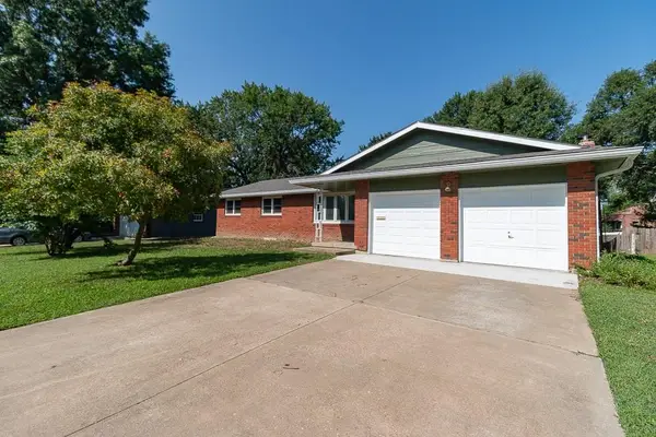 2737 Alabama Street, Lawrence, KS 66046