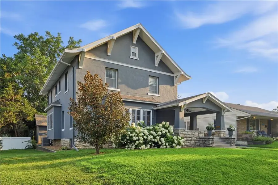 3211 Windsor Avenue, Kansas City, MO 64123 - #2