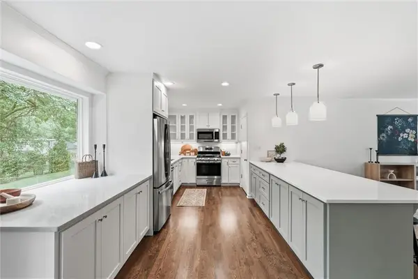 2309 W 104th Street, Leawood, KS 66206