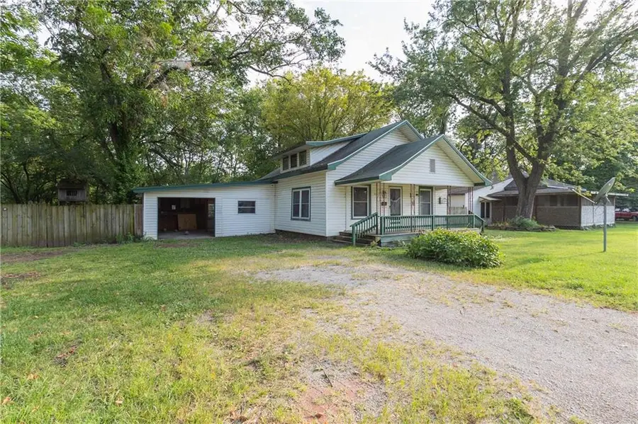 213 W 7th Street, Cherryvale, KS 67335 - #3