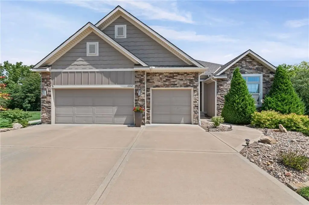 13365 N Silver Ridge Drive, Platte City, MO 64079 - #1