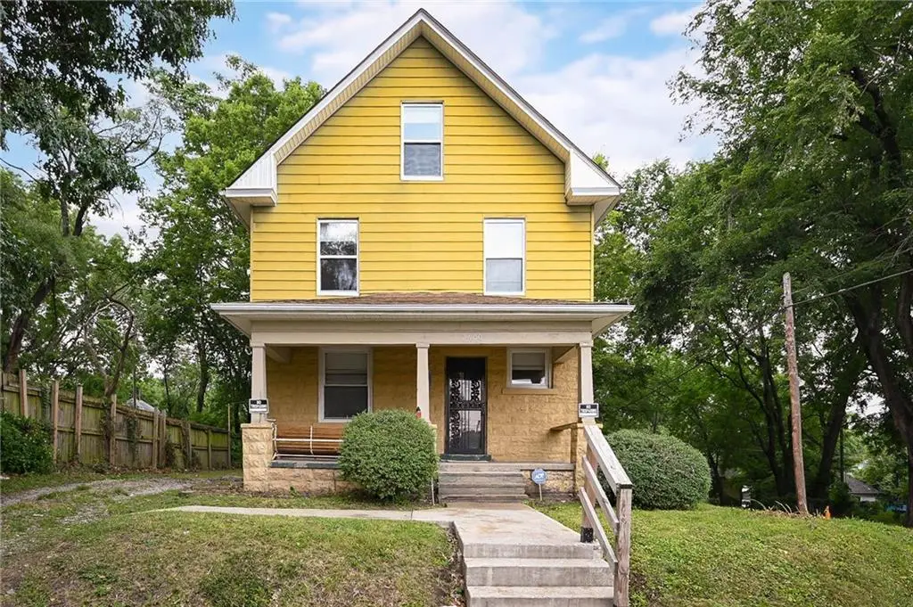 2600 Askew Avenue, Kansas City, MO 64127 - #1