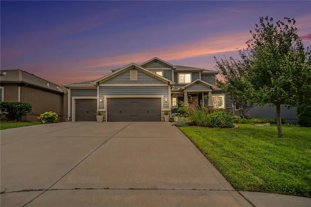 400 Mill Creek Drive, Lees Summit, MO 64063 - #1