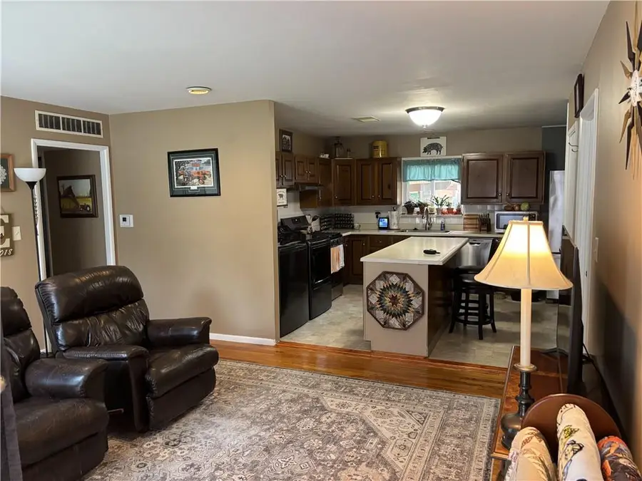 714 W Thompson Street, Maryville, MO 64468 - #2