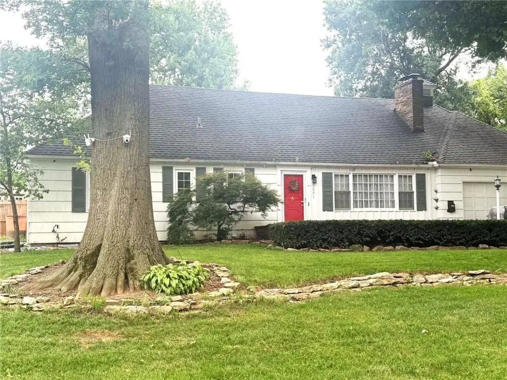 2801 S Overton Avenue, Independence, MO 64052 - #1