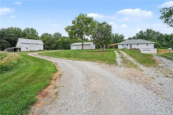 10189 SE Saxton Easton Road, Easton, MO 64443