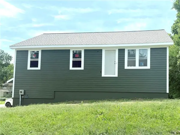 800 SW South Avenue, Blue Springs, MO 64015