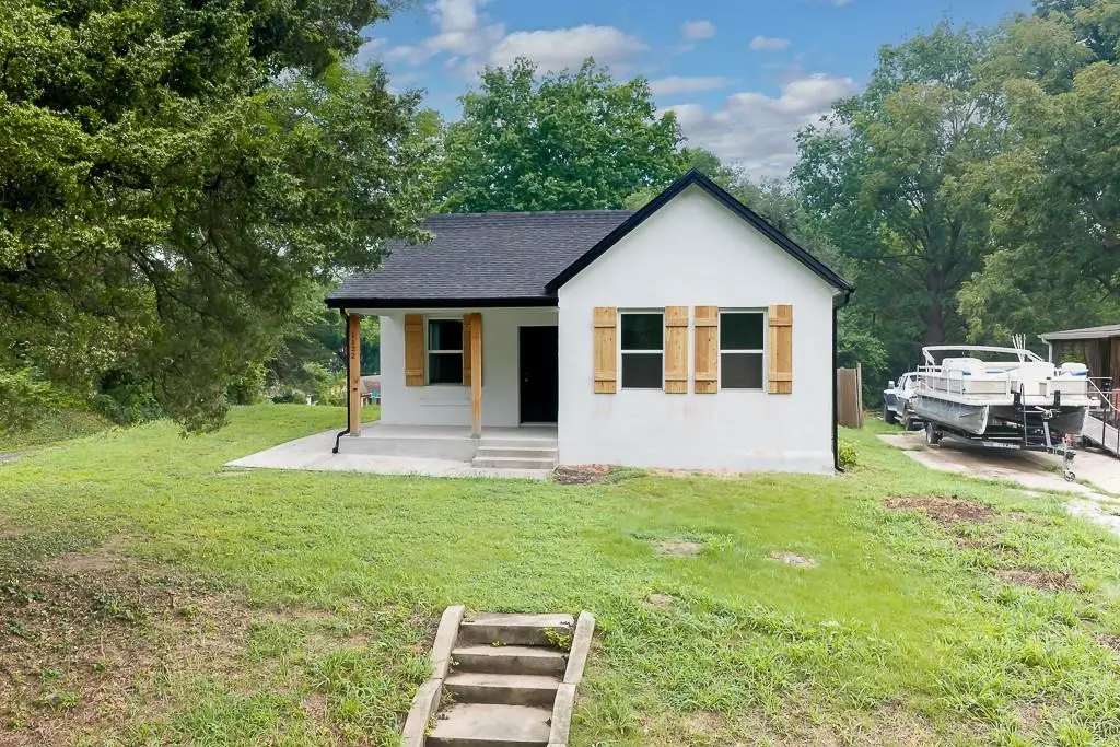 1122 Randolph Street, Leavenworth, KS 66048 - #1
