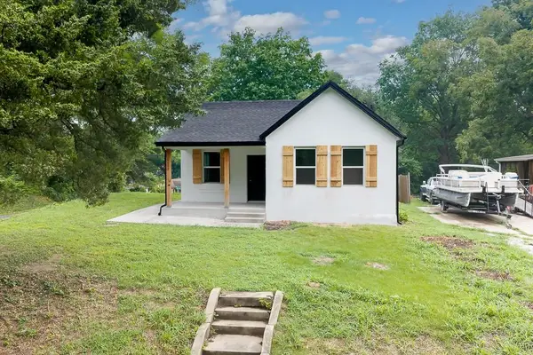 1122 Randolph Street, Leavenworth, KS 66048