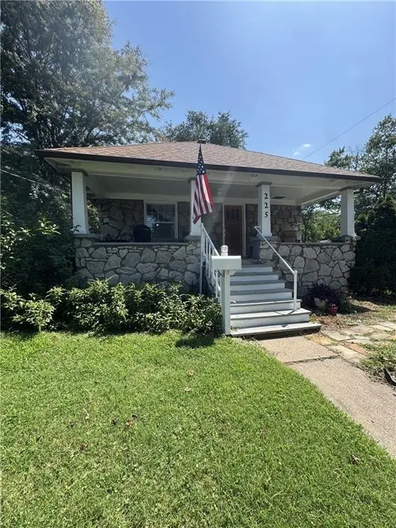 225 W Moore Street, Independence, MO 64050
