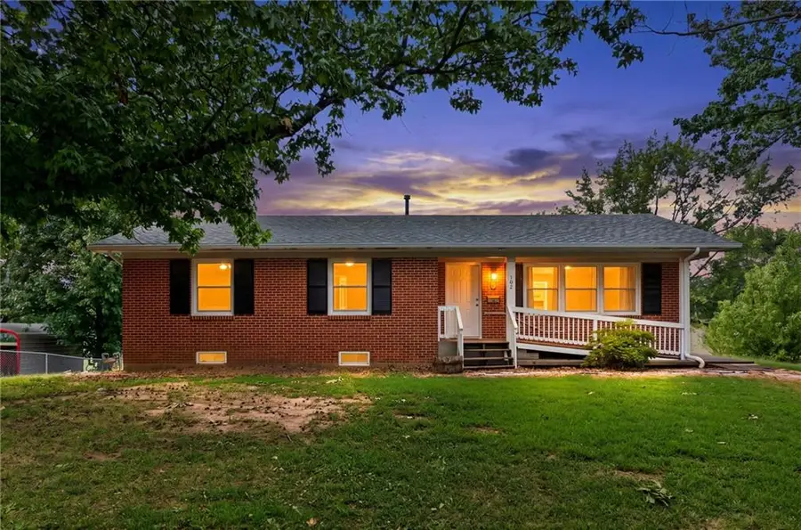 102 E Hospital Road, El Dorado Springs, MO 64744 - #2