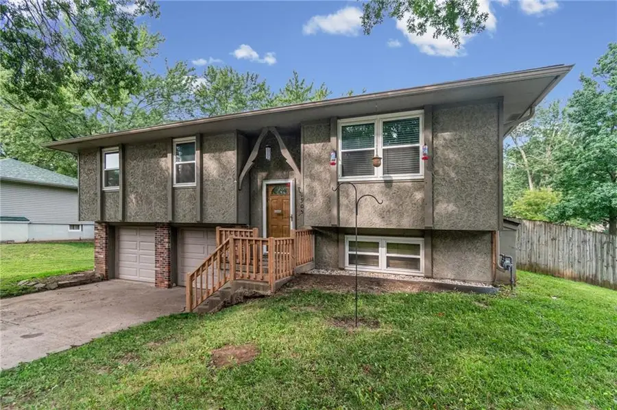 1905 S Speas Drive, Blue Springs, MO 64014 - #3