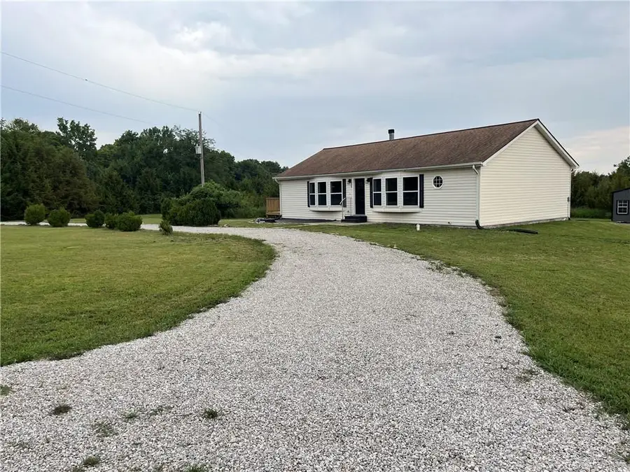10 Nebraska Drive, Linn Valley, KS 66040 - #2