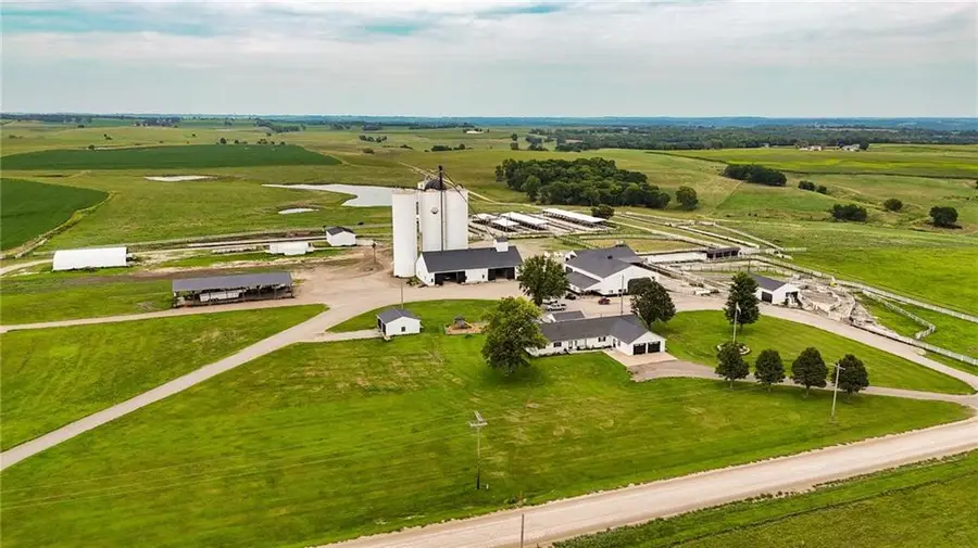 198 N 1250 Road, Berryton, KS 66409 - #3