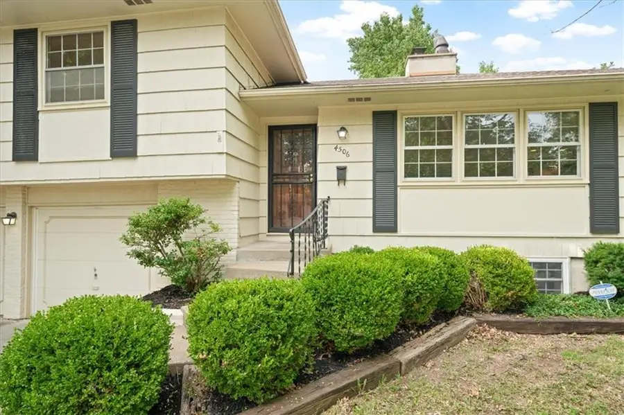 4506 E 105 Street, Kansas City, MO 64137 - #3
