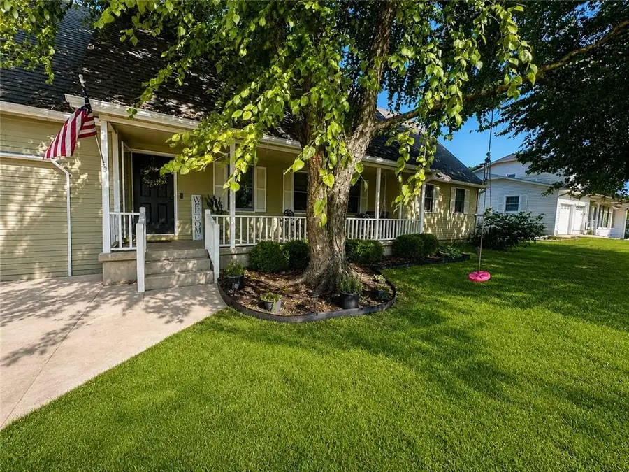 1735 S Ash Street, Ottawa, KS 66067 - #2