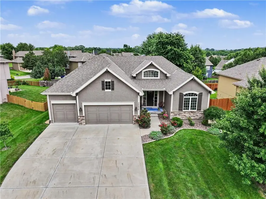20909 S Barker Road, Spring Hill, KS 66083 - #2
