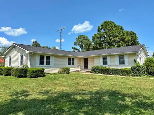 1409 S 32 Highway, El Dorado Springs, MO 64744
