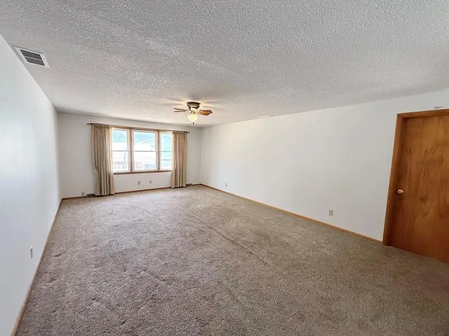 1409 S 32 Highway, El Dorado Springs, MO 64744 - #2