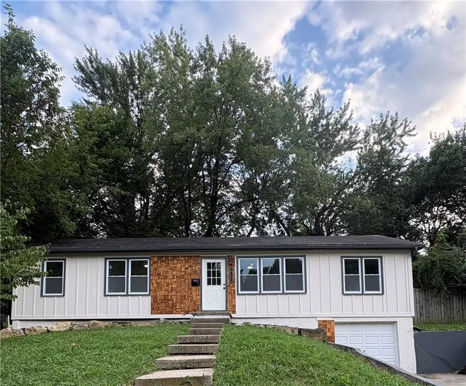 9425 E 67th Terrace, Raytown, MO 64133 - #1