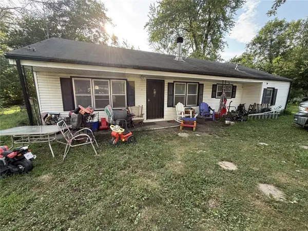 104 N Main Street, Chilhowee, MO 64733