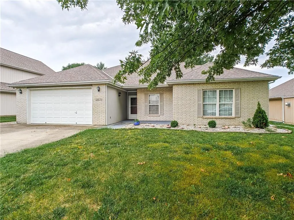 2425 NE Old Paint Road, Lees Summit, MO 64086 - #1