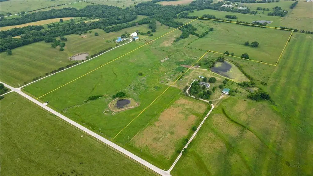000 W 359th Street, Paola, KS 66071 - #1