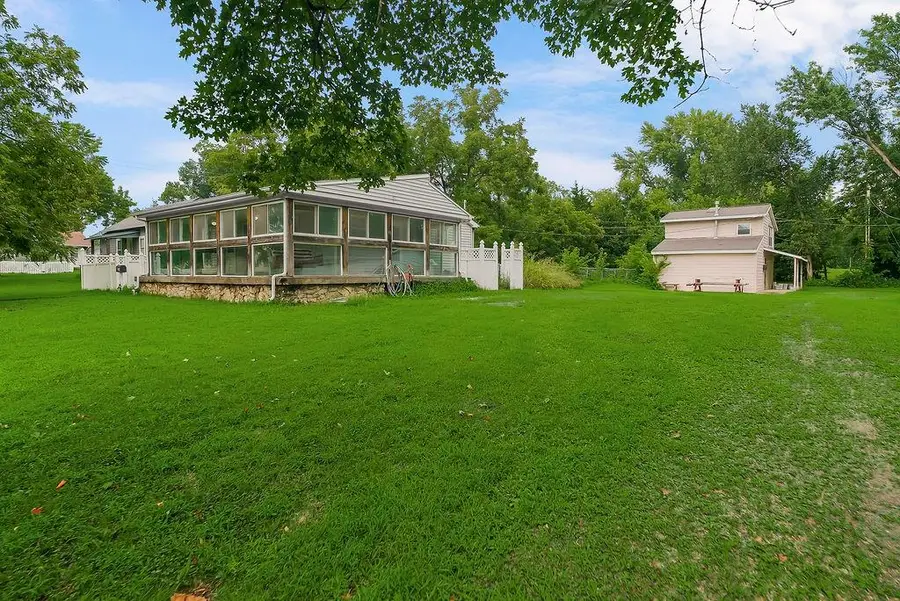 704 E Shawnee Street, Paola, KS 66071 - #2