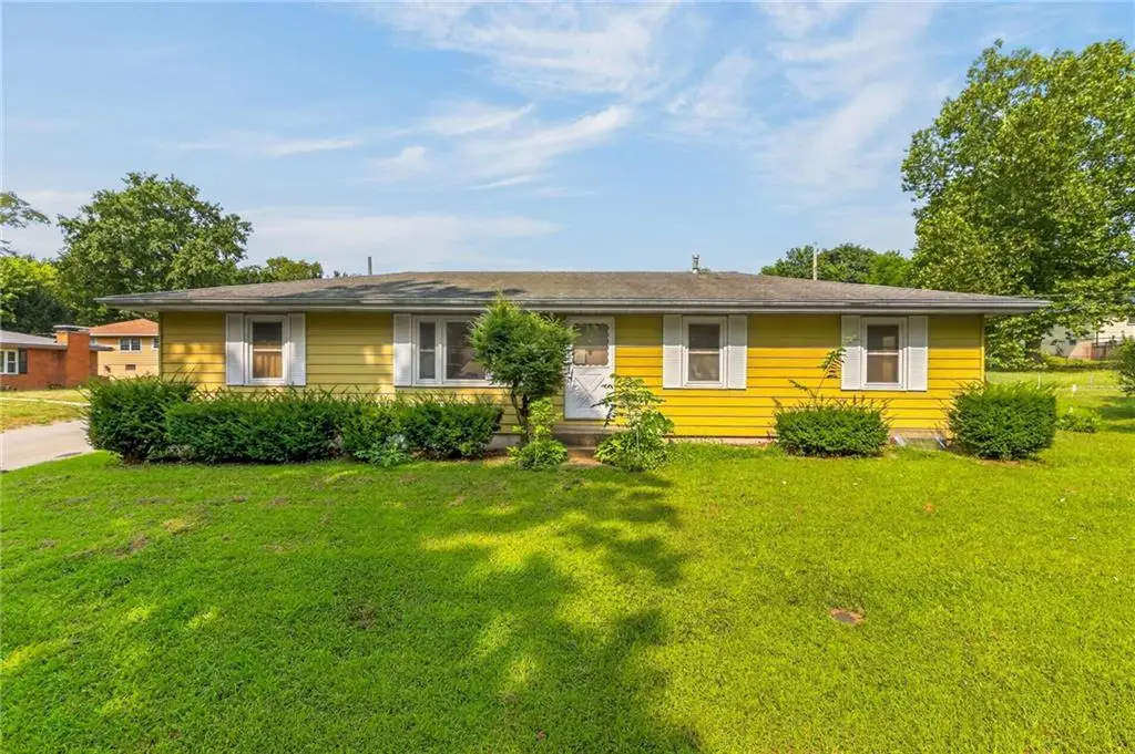 28 Forest Lane, Lexington, MO 64067 - #1