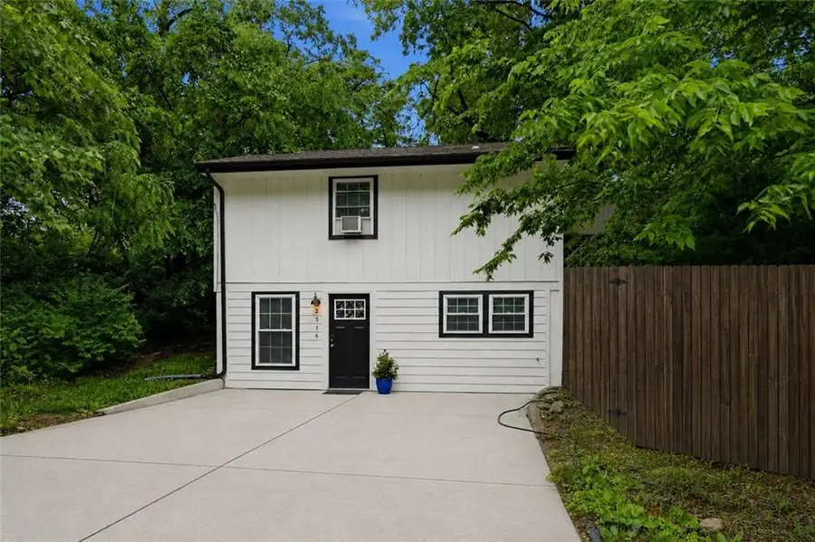 2514 NE 76th Street, Kansas City, MO 64118 - #2