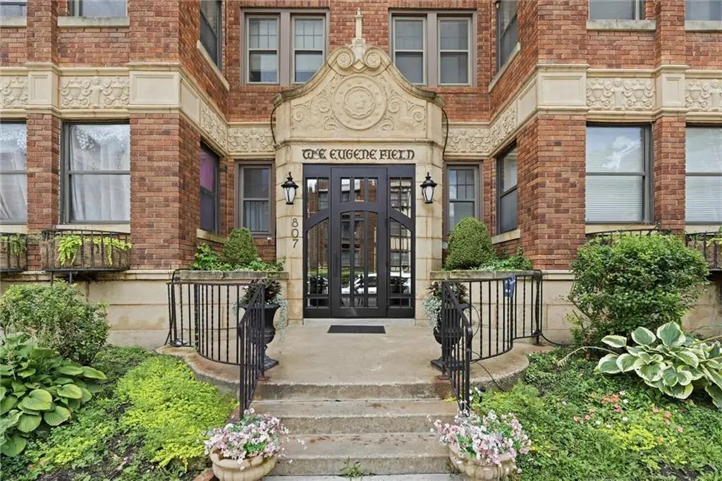 807 W 48th Street #602, Kansas City, MO 64112 - #1