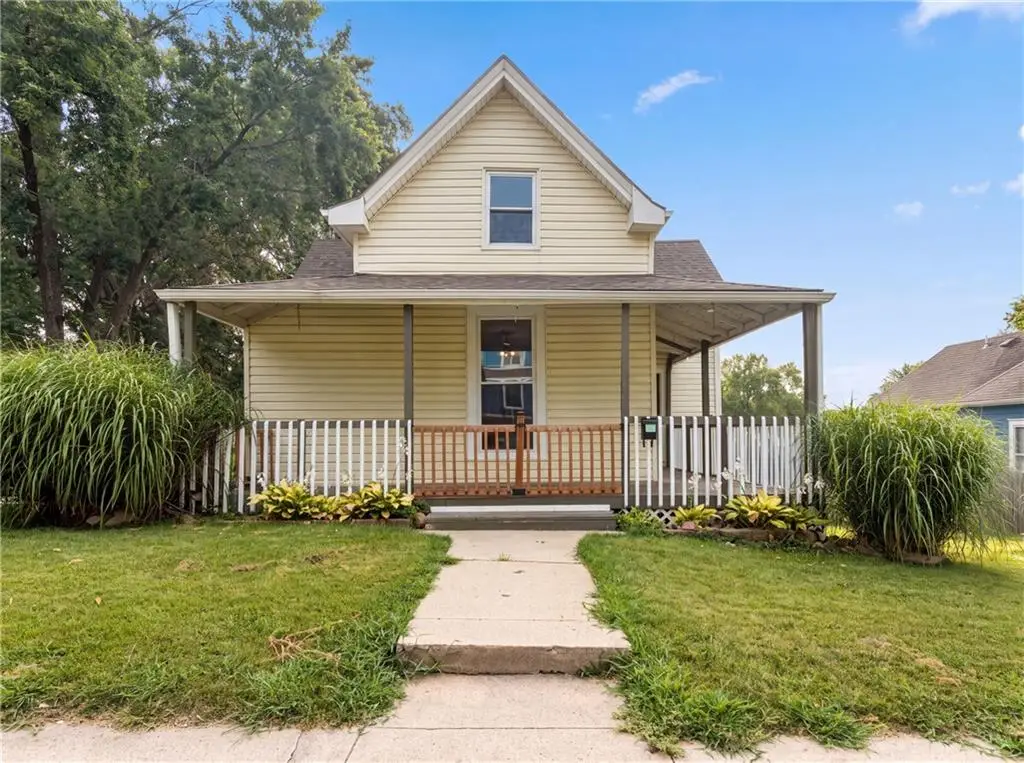 423 N Missouri Street, Liberty, MO 64068 - #1