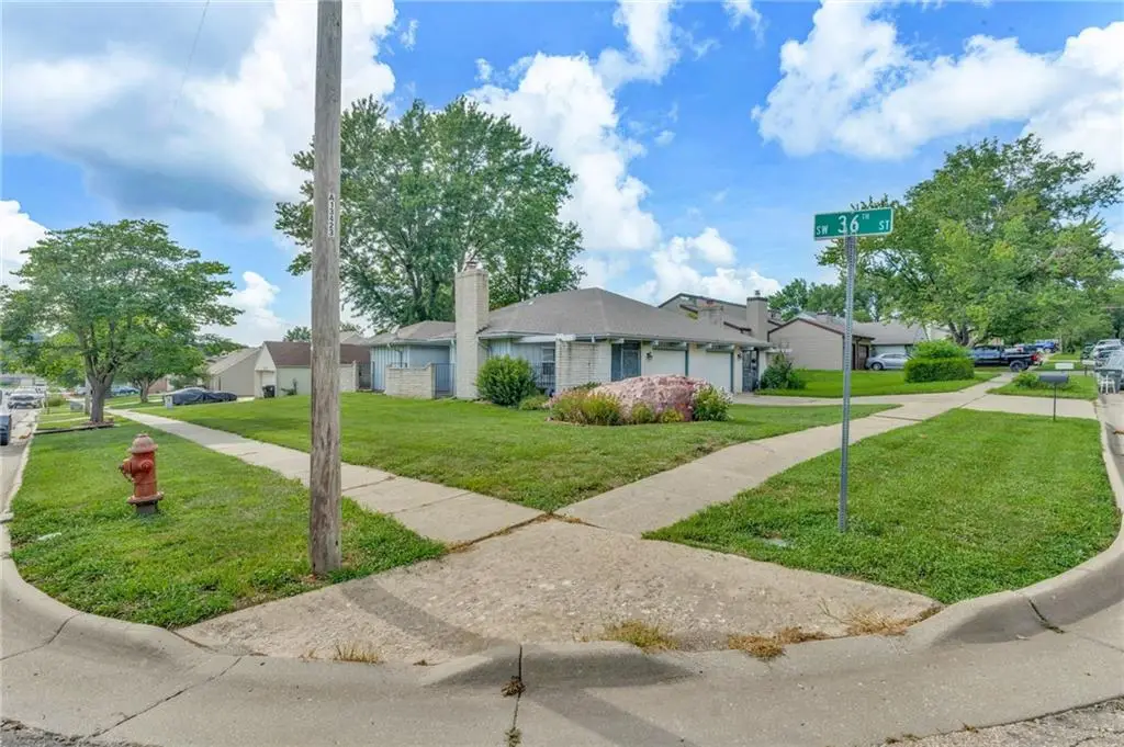 3565 SW Cambridge Avenue, Topeka, KS 66614 - #1