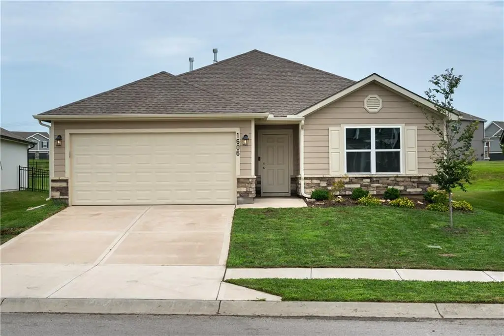 1606 Maci Drive, Belton, MO 64012 - #1