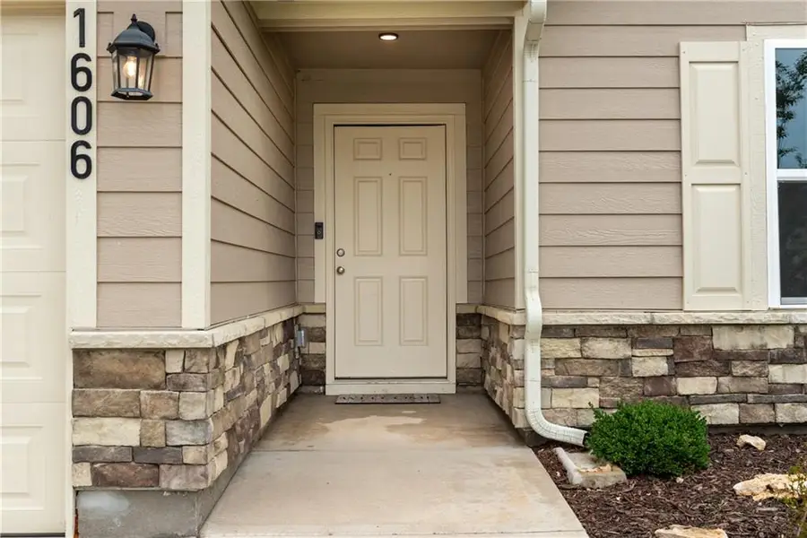 1606 Maci Drive, Belton, MO 64012 - #3