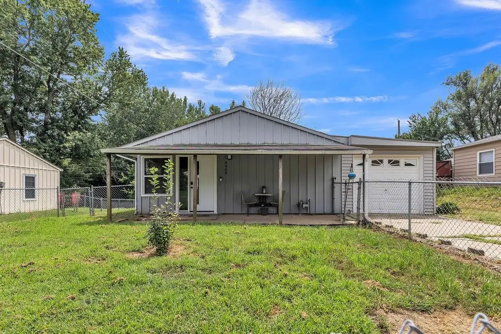 4904 Shawnee Road, Saint Joseph, MO 64503 - #1